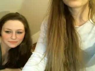 roseknows Round meloned squirting brunette babe gets slit licked and humped in bedroom